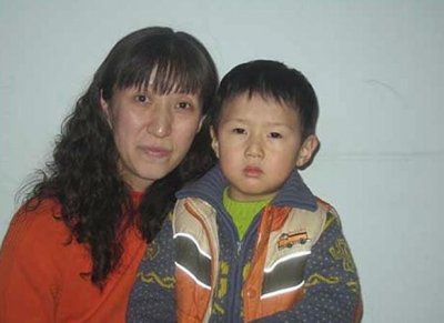 ​女排五代元老赖亚文，与丈夫婚后不得不分居，儿子喊她叫阿姨