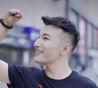 ​“全网最油男人”COS干柿鬼鲛，只因网友说他，不化妆都像鱼