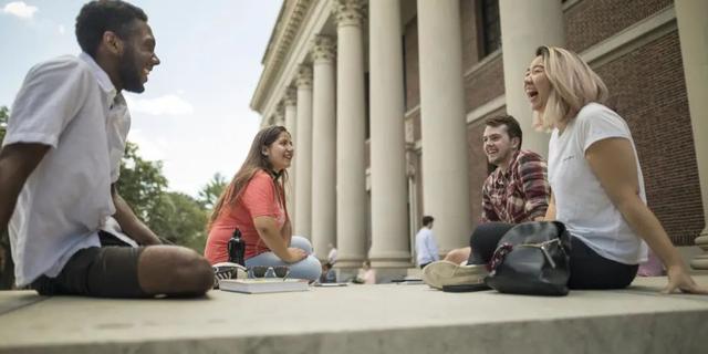 美国最著名的10大野鸡大学(美国顶尖大学纷纷开放线下访校)(3)