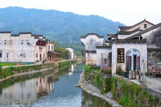 中国十大著名古村落(中国十大名村叫什么名字)