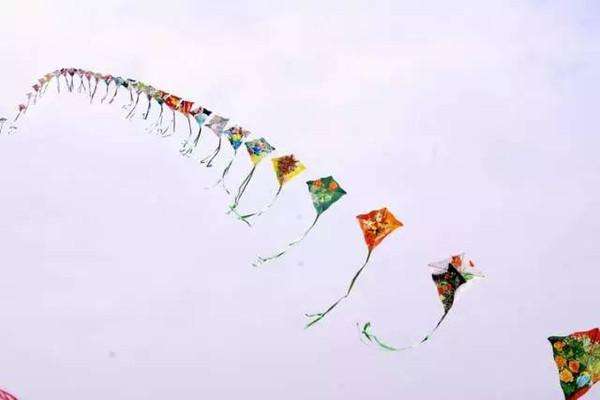 飞1000米的风筝要多大(风筝最高能飞多高)