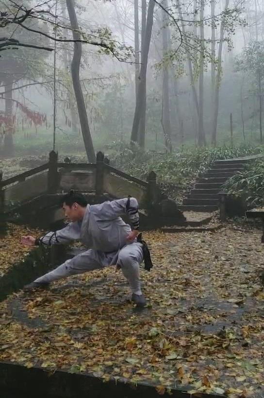 少林寺武僧和职业拳王(少林俗家弟子全力备战冲击世界前十)(7)