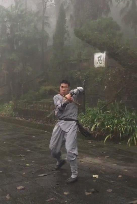 少林寺武僧和职业拳王(少林俗家弟子全力备战冲击世界前十)(8)