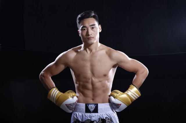 少林寺武僧和职业拳王(少林俗家弟子全力备战冲击世界前十)(4)