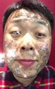 ​杜海涛贴奇葩面膜被嫌弃 细数明星最爱的奇葩面膜！