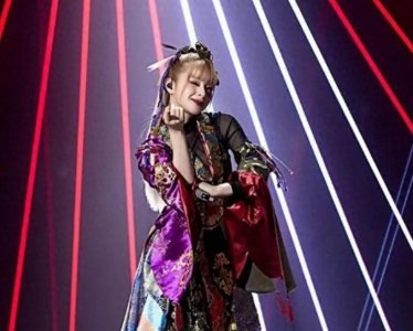 ​日本歌星：美依礼芽，《乘风破浪的姐姐》里璀璨的国际文化明星