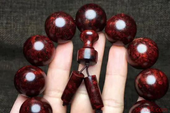 黑骨茶和小叶紫檀区别