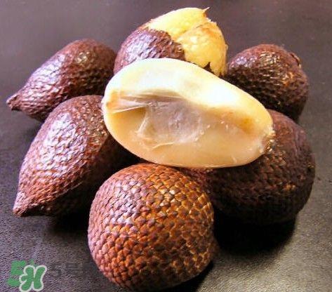 蛇皮果吃了会上火吗？蛇皮果吃了会不会皮肤过敏？