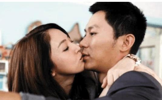 “走红”的李小璐，那些年她的前男友们！