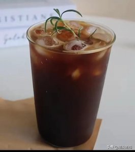 ​明星为什么爱喝冰美式？夏天从一杯好喝的冰美式咖啡开始