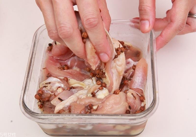 花椒怎么吃 新鲜青花椒怎么吃