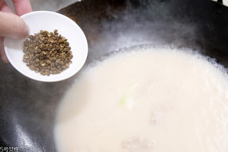 花椒怎么吃 新鲜青花椒怎么吃