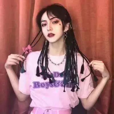 “渣女”才有的5种行为,别说你不信!中一条就分手吧?