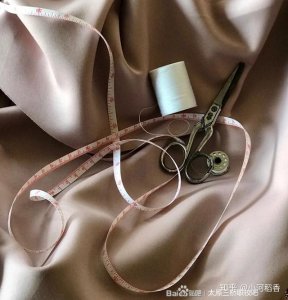 ​女性学什么手艺好挣钱，女孩学什么技术最挣钱？