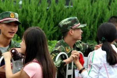 ​为什么说去当兵都找不到女朋友？当兵找女朋友难吗