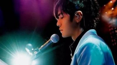 ​金曲奖获奖最多的歌手(邓丽君主持金钟奖颁奖典礼)