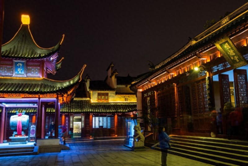 南京夫子庙,中国最大的传统古街市,著名国家AAAAA级旅游景区