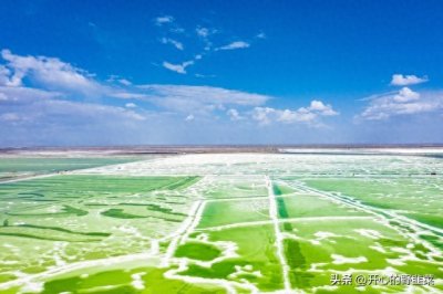 ​中国最大的盐湖青海省察尔汗盐湖