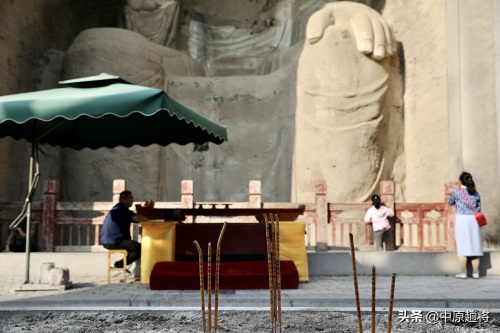 浚县大伾山天宁寺,最出名的就是北方最大的大伾山大佛