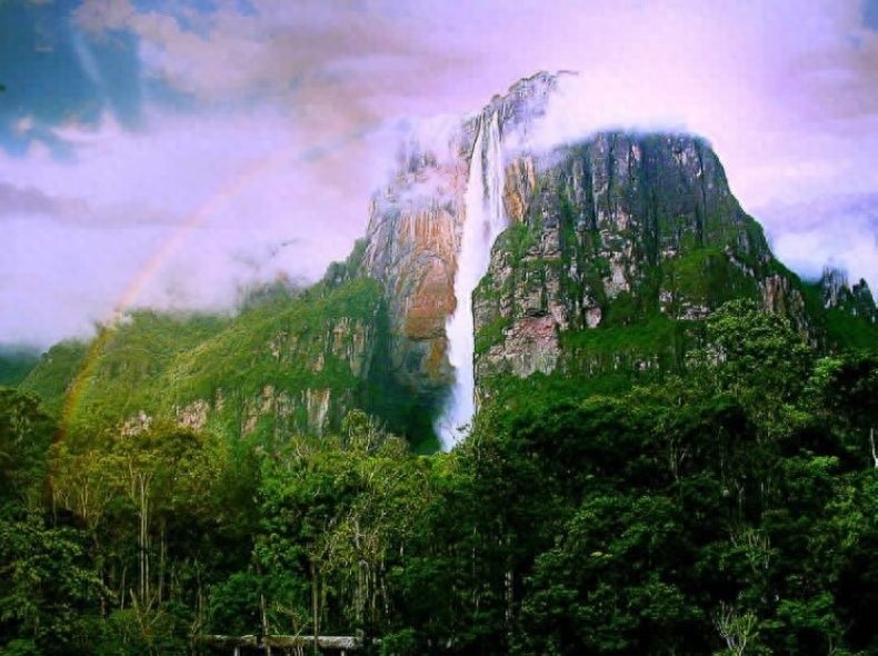 比黄果树瀑布(78米)还高900米的安赫尔瀑布 世界最高