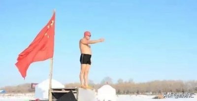 ​冬泳的好处和功效（冬泳人所拥有的好处，冬泳的注意事项）