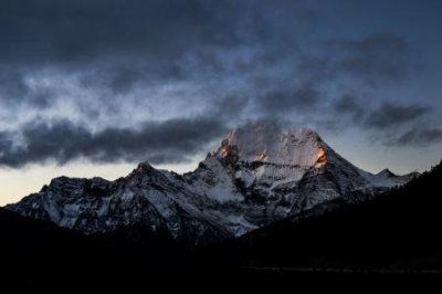 ​邹平到青岛多少公里，青岛到邹平开车多长时间