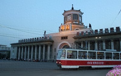 ​朝鲜生活现状：工资不高不用加班，家里有房子，赚钱够用就行