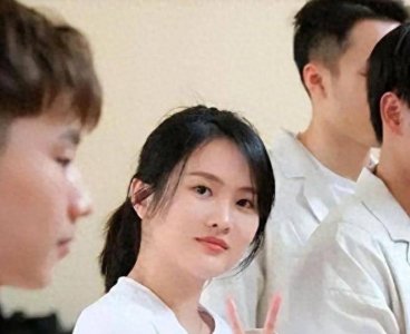 ​原创和男星恋爱，陈若琳恋情实锤？首次官宣回应，全红婵期待