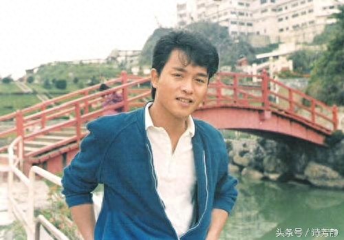 曝光张国荣年轻时候的一组照片，帅到没朋友！