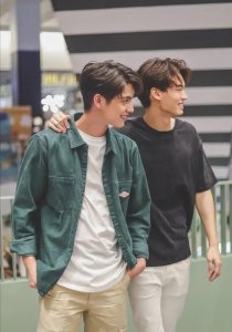 ​周末推文：绕梁三日大大的六本书。时光太慢，我等不及和你想见。