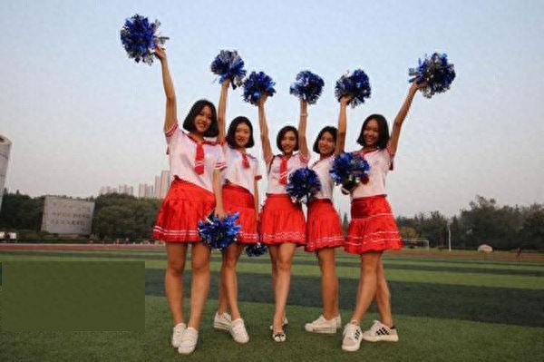 意想不到:揭秘军校女生的日常生活