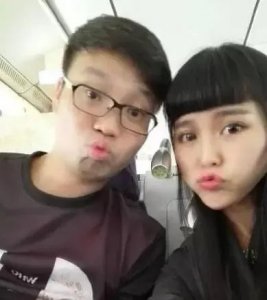 ​王迅抛弃结婚14年的妻子，转身娶小18岁的王依梓，前妻含恨而终