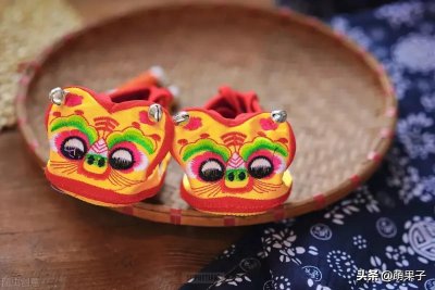 ​传统手工艺，非物质文化遗产:我们记忆里的虎头鞋