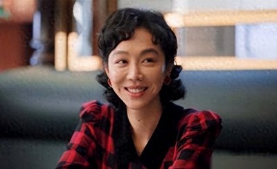 ​姜妍17年前原来长这样！天庭饱满地阁方圆，和现在完全不像一个