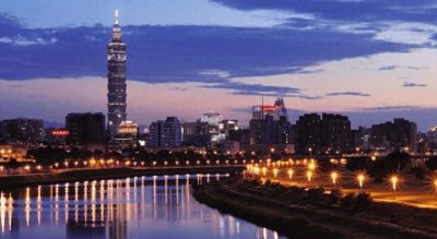 ​台湾 “大罢免” 战火熊熊，蓝绿阵营剑拔弩张，未来走向成谜？