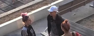 ​24岁小龙女吴卓林近照曝光，留寸头爱抽烟状态似男生，不爱受约