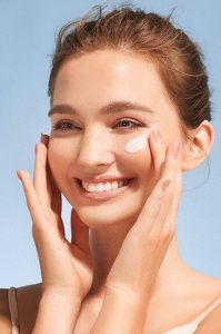 ​十大爆火美白淡斑排行榜，国家唯一认证的祛斑产品，高效最在行