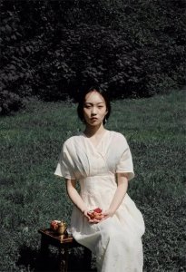 ​25岁江苏女孩用才华经营自己，从打工仔逆袭成网红，年收入过千万