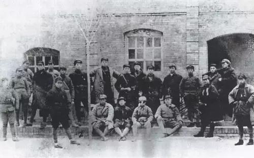 悼念张震（最后开国中将张震的情感世界）(2)