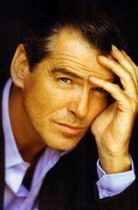 ​皮尔斯布鲁斯南(皮尔斯布鲁斯南偷钻石的电影)