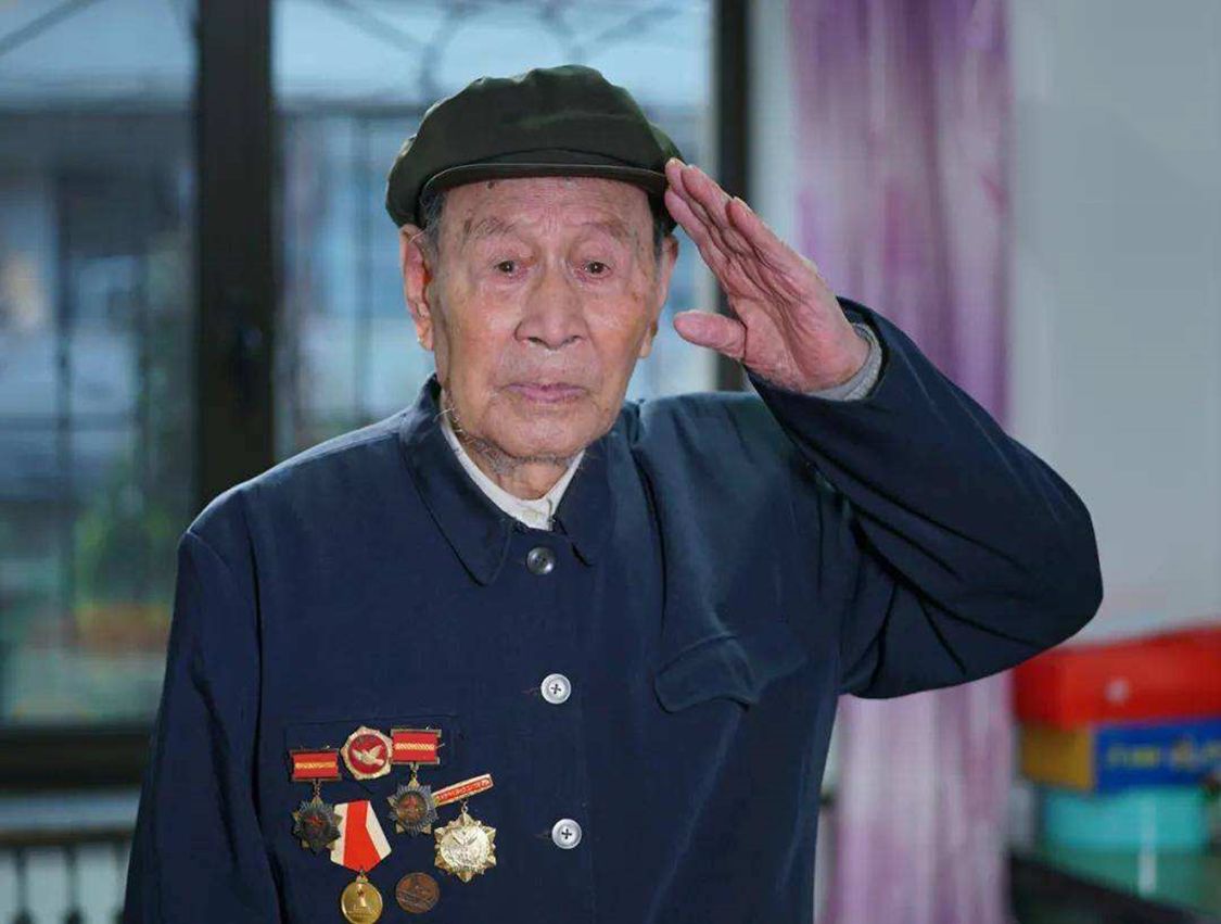 《长津湖》伍千里的真实结局，炸桥时并没有牺牲，一直活到了现在