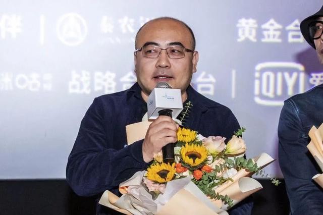 香港电影发烧友（香港影坛的大佬聚齐这部电影）