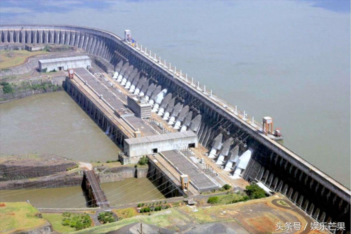 世界十大水电厂排行榜,3处在中国,排在第一的更是国人的骄傲