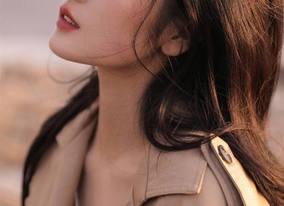 ​公交车上的暧昧相遇 不经意的触碰却是一场完美艳遇