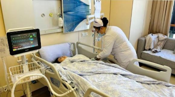 刘谦李蕴经历了什么（刘谦前女友患脊椎肿瘤）