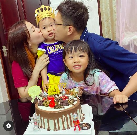 刘谦李蕴经历了什么（刘谦前女友患脊椎肿瘤）