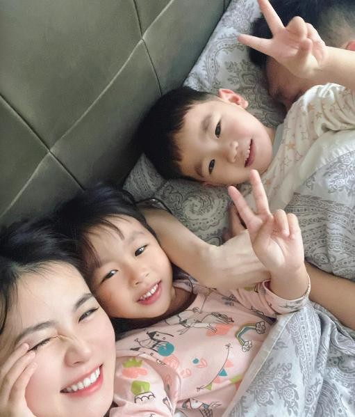 刘谦李蕴经历了什么（刘谦前女友患脊椎肿瘤）