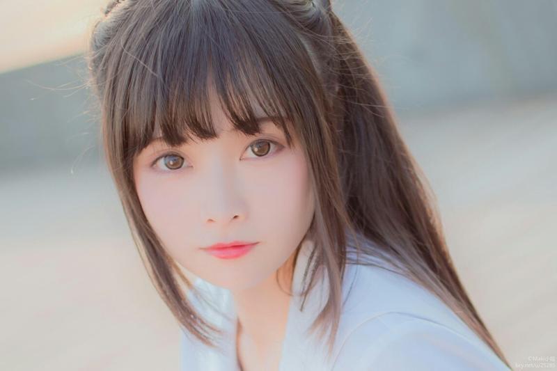 抖音个人介绍案牍霸气（抖音上的个人介绍怎样写好听）