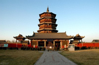 ​世界三大奇塔之一，塔身没有一根钉子，却能屹立千年