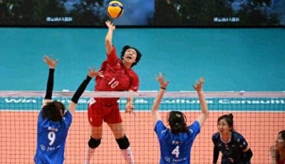 ​1米90新重炮驰援女排！18岁新星异军突起，靠大力跳发逆袭上位？